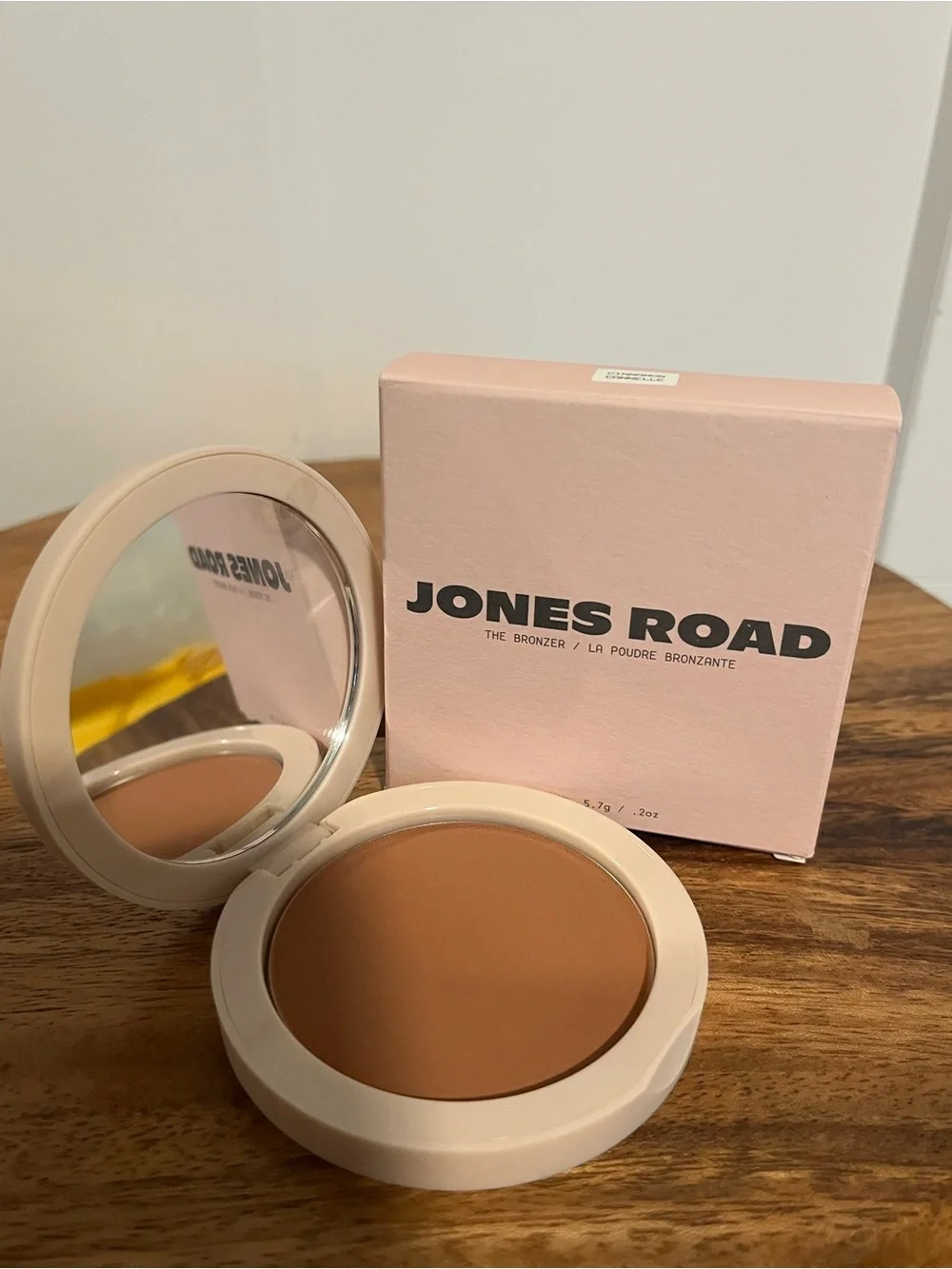 Jones Road The Bronzer Compact in Cinnamon
